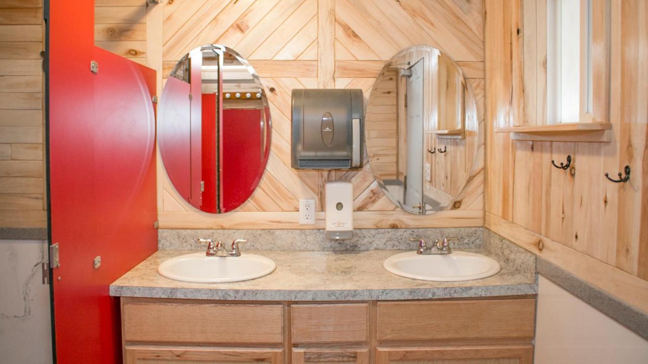Funstays Glamping Setup Tent In Rv Park #6 Ok-T6 Moab Εξωτερικό φωτογραφία